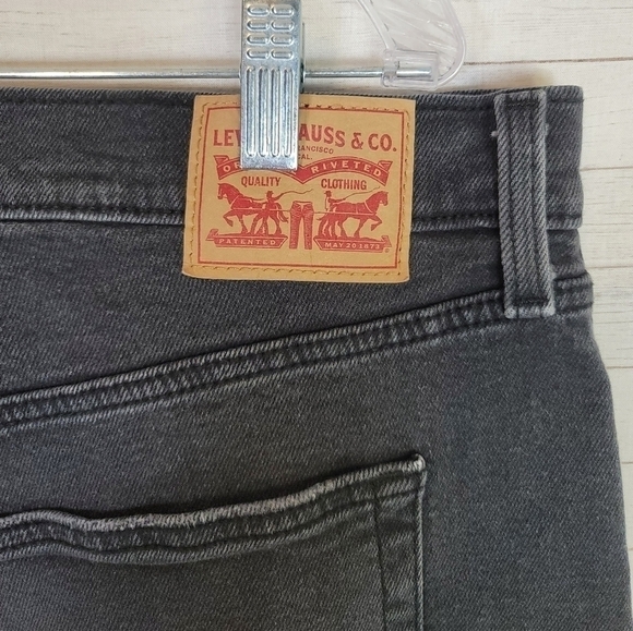 Levi's Wedgie High-Rise 13" Straight Leg Jeans in Washed Black Rinse, sz 16W - Picture 9 of 12